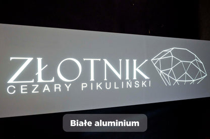 Kaseton reklamowy z dibondu 320 x 90cm