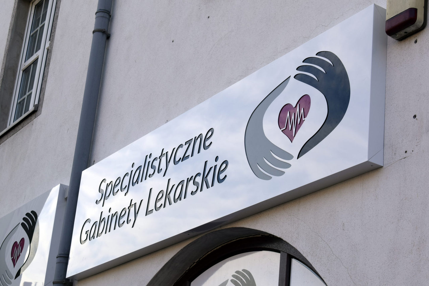 Kaseton reklamowy z dibondu - różne warianty