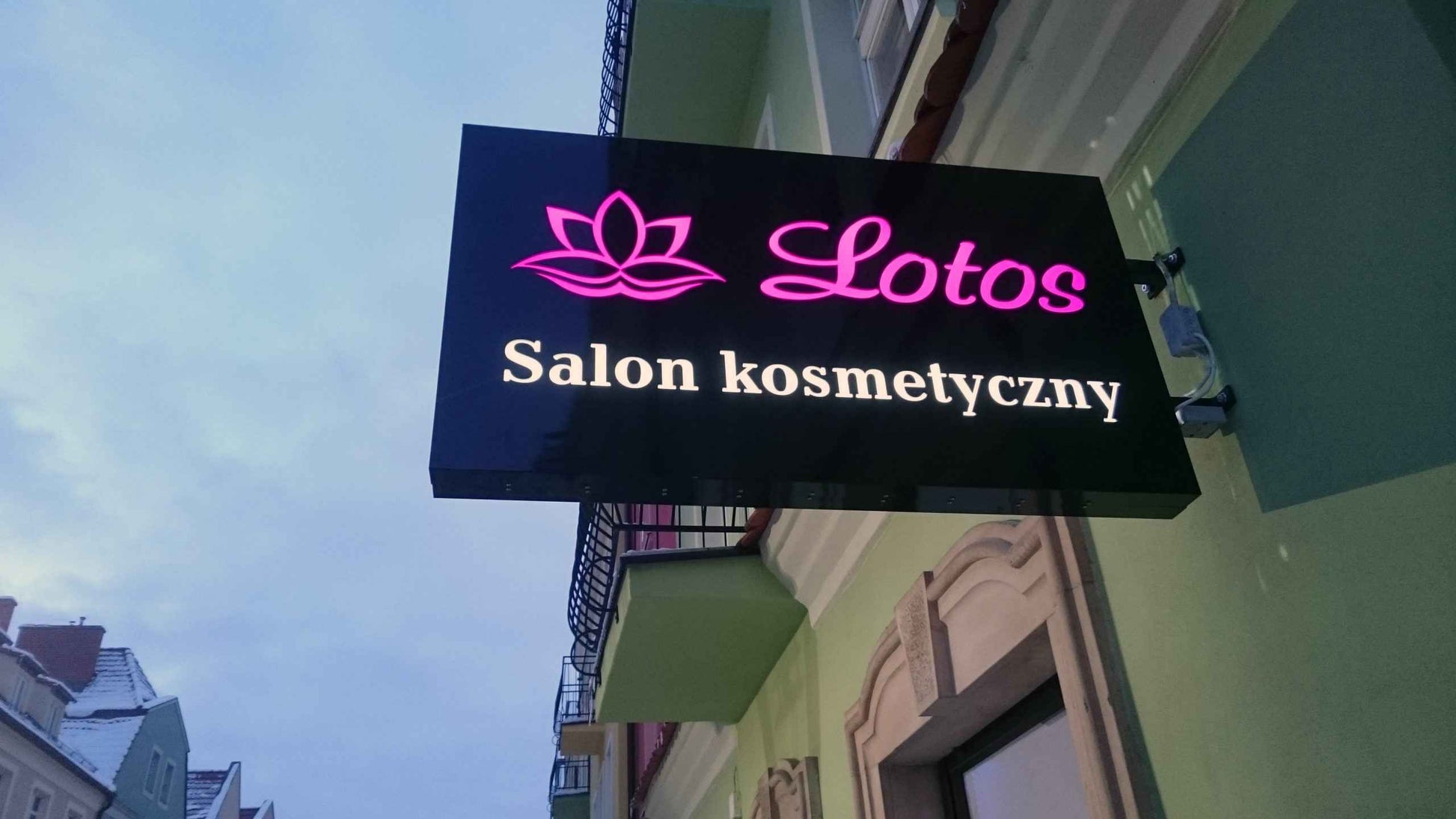 Kaseton reklamowy z dibondu - różne warianty
