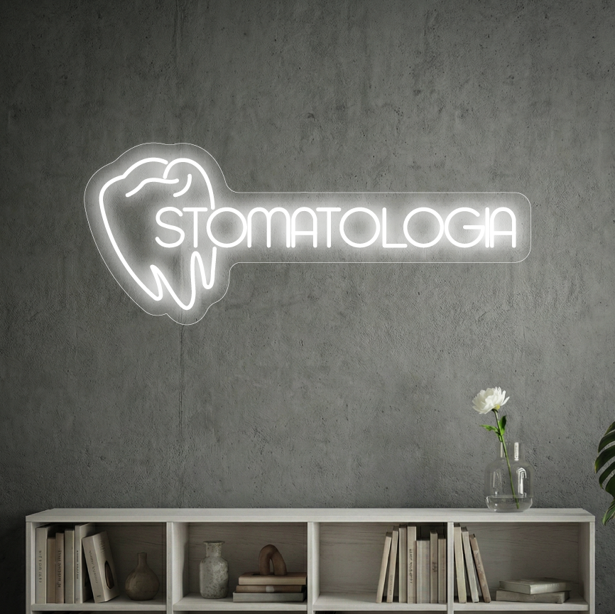 Neon z wizuerunkiem zęba i napisem "stomatologia" na tle szarej ściany